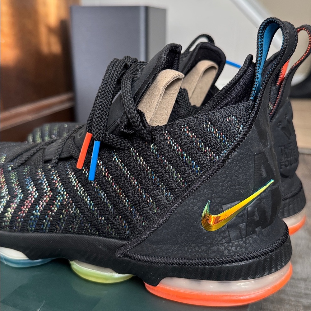 LeBron XVI (GS) I Promise sneakers size youth 7Y - Picture 12 of 16